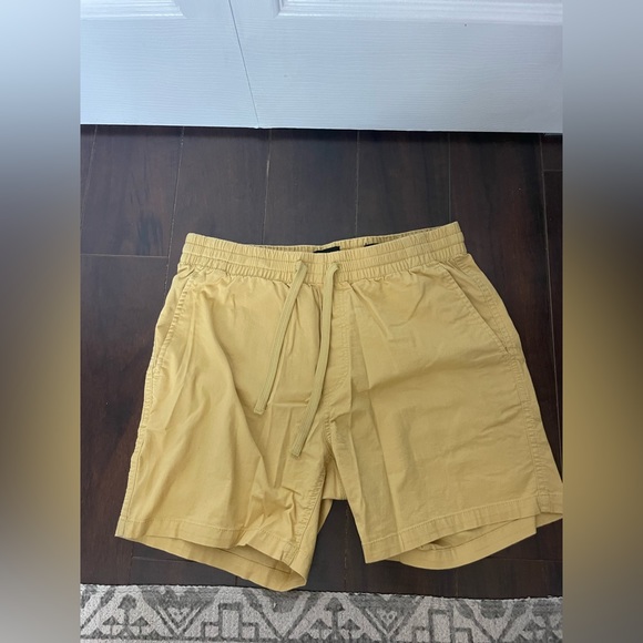 Men’s H&M shorts - Picture 2 of 4